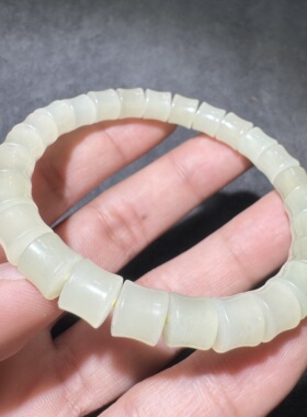 福利价方言新疆和田玉老坑且末温润细腻蜂蜜水8mm轻奢竹节手串S6