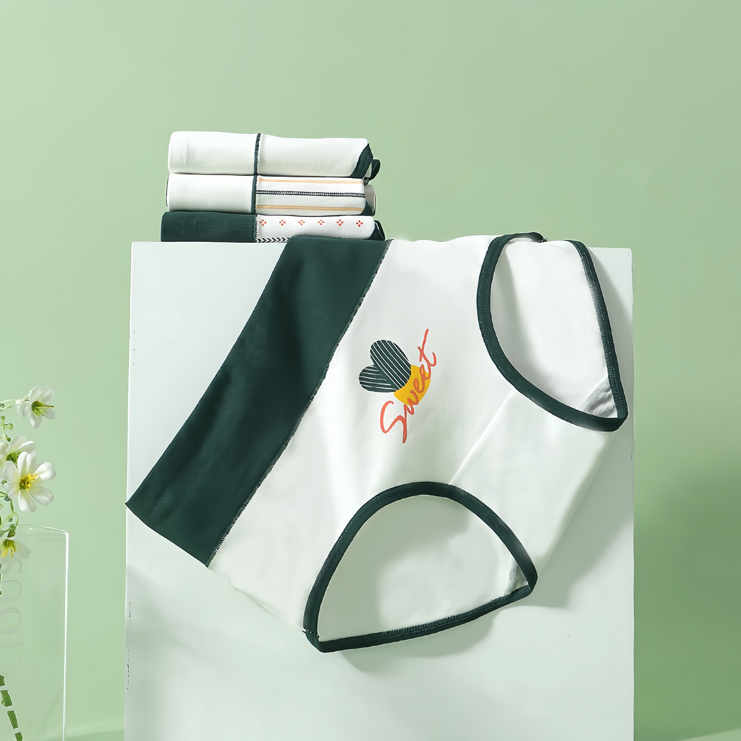 雅鹿女士内裤女纯棉抗菌中腰少女生可爱卡通加大码白色三角短裤头,淘宝优惠券,粉丝福利购,淘宝优惠卷