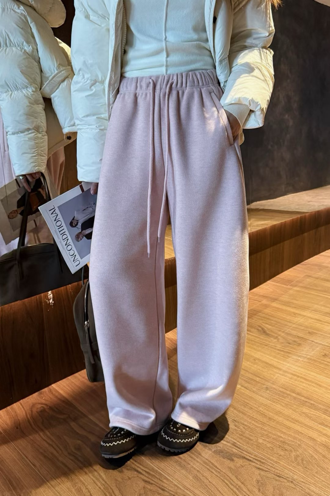 zuowei8592冬季新款高腰抽绳阔腿弯刀裤zzuowooon可束脚卫裤 - 图2