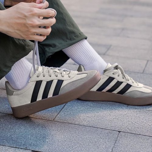 adidas阿迪达斯BARREDA休闲复古百搭德训鞋男女灰休闲板鞋JQ4234 - 图1