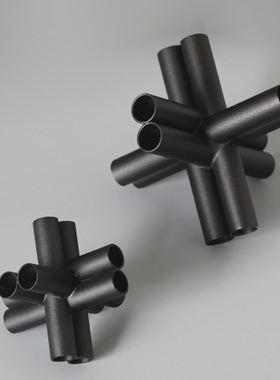 简约现代风黑色金属立体装饰品