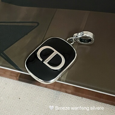 s925纯银字母cd吊坠潮流ins风简约高级感毛衣网红爆款轻奢