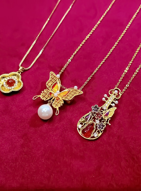 新款古风沙金花朵几何形项链混批金色吊坠保色轻奢风毛衣链