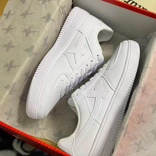 特步经典空军一号小白鞋 防滑耐磨 男女同款情侣低帮运动休闲板鞋 - 图0