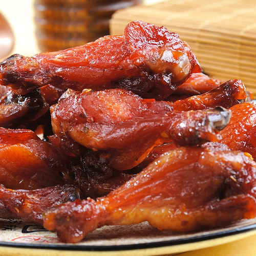 阿满碳烤小鸡腿麻辣鸡翅根真空包装鸡肉休闲食品零食小吃特产 - 图1