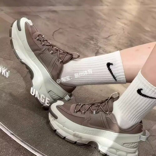 Nike耐克女Zoom Vomero缓震复古厚底耐磨跑步鞋HQ2181-003-004 - 图0