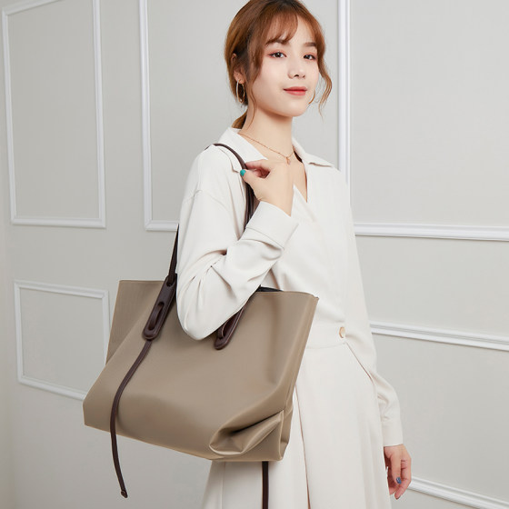 Hong Kong brand waterproof oxford cloth large capacity tote bag