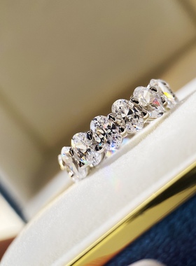 轻奢炫酷祖母绿鸽子蛋满圈排戒