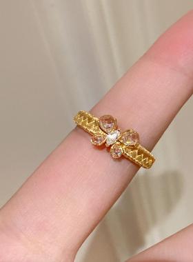 麦穗拉丝锆石蝴蝶戒指