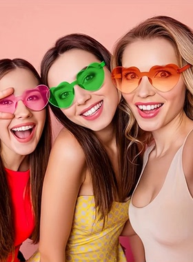 HeartShapedSunglassesunisex