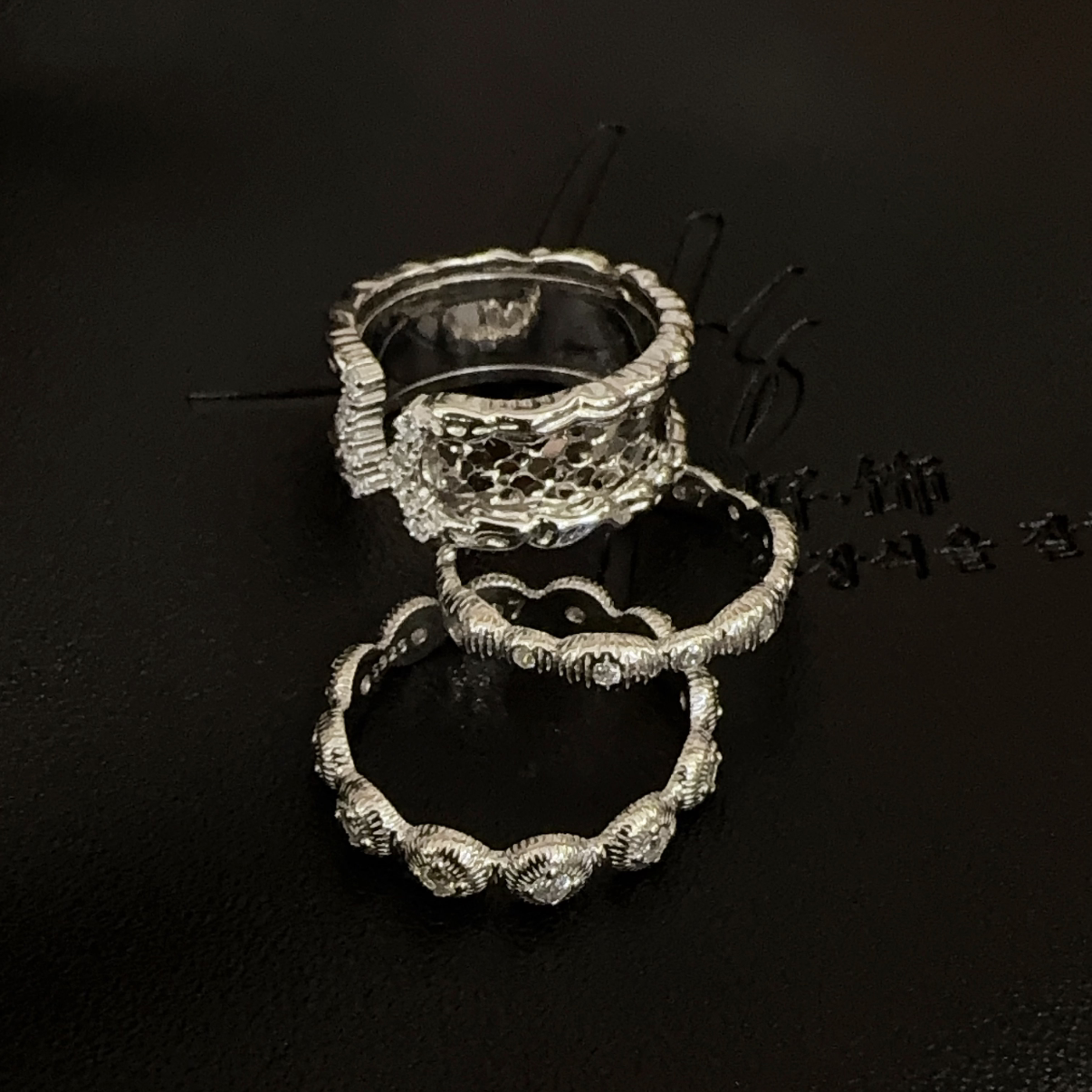 Dongdaemun full-body S925 sterling silver rhodium-plated crushed ice wide version ring niche high-end fashion ring