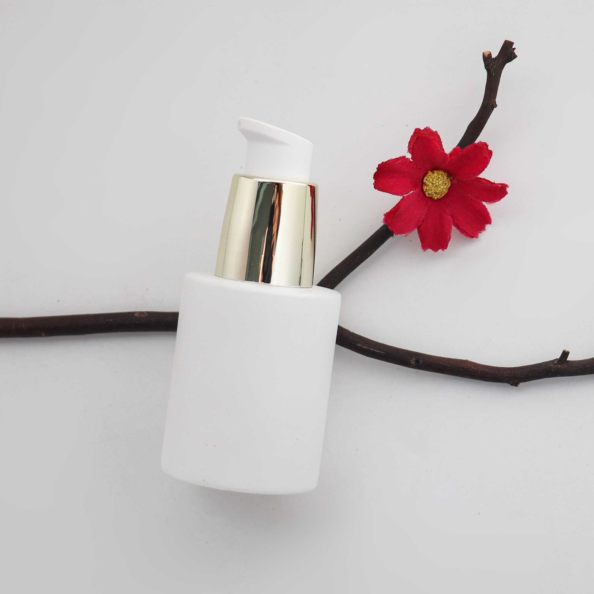 HOPECK旋转即锁按压乳液泵瓶模制玻璃瓶15-30ml18牙乳液粉底液瓶,淘宝优惠券,粉丝福利购,淘宝优惠卷