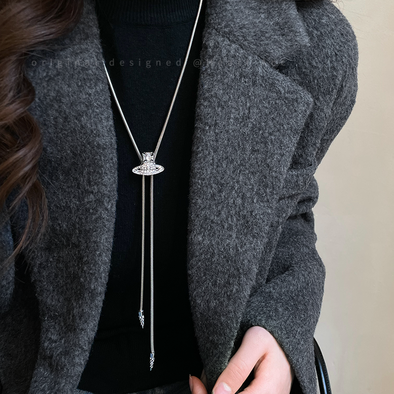 西太后土星流苏项链女轻奢高级感气质毛衣链长款可调节个性卫衣链 - 图1