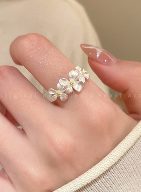 2026新款栀子花戒指女时尚小清新花朵食指戒轻奢高级感ins风指环