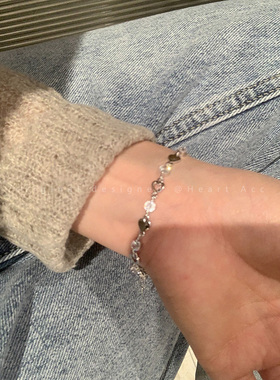 爱心锆石手链小众设计感高级手饰