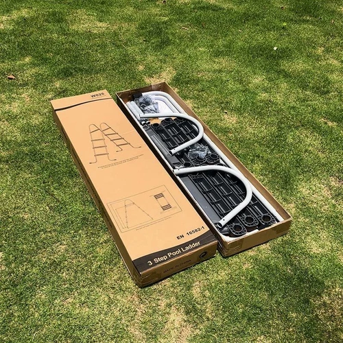 Бассейн, лестница, увеличенная толщина