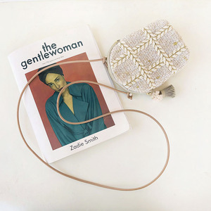 小清新编织呢子斜挎包