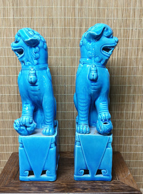 包老景德镇567老厂瓷/原雕塑瓷厂七十年代珐翠釉坐石对狮瓷雕摆件