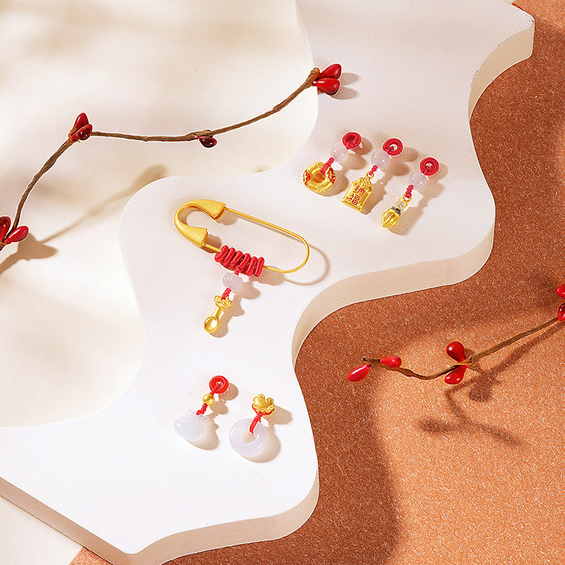 潮宏基好事发生足金和田玉吊坠黄金挂坠5D硬金不含别针送礼物宝宝,淘宝优惠券,粉丝福利购,淘宝优惠卷