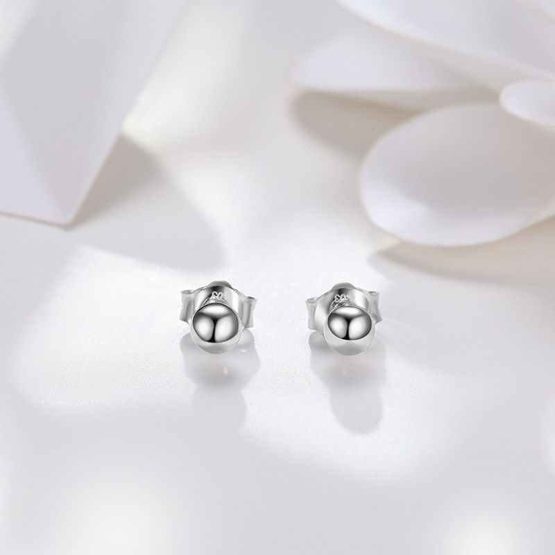  潮宏基珠宝耳饰