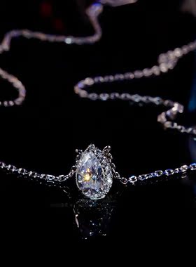 3克拉水滴鸽子蛋锁骨链