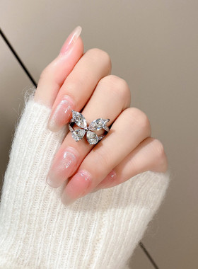 ChinPin/芷芯女莫桑石戒指