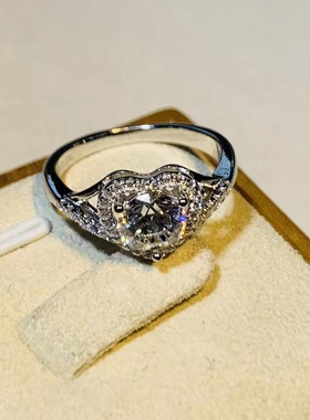 PRINGXY女简约微镶爱心围钻戒指