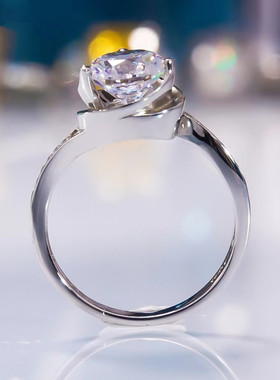 chin时尚三爪爱心戒指