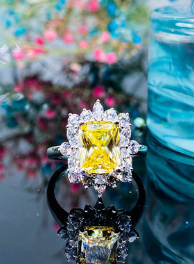 群镶进口莫桑石戒指时尚