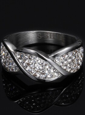 新款跨境热卖欧美潮流几何麻花扭曲镶钻10MM不锈钢戒指钛钢指环女