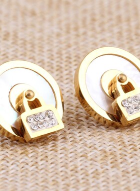 创意18K金圆形25MM镶贝壳爱情锁