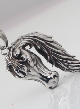 新款厂家 欧美复古个性朋克风男女钛钢马头吊坠项链 亚马逊