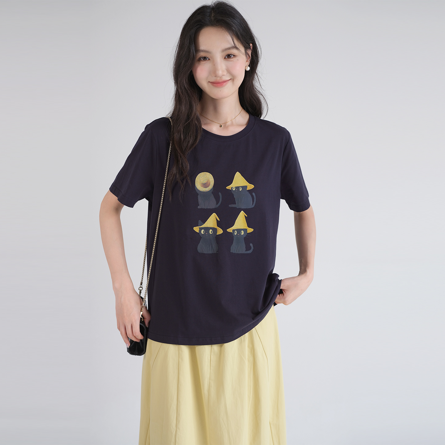 蓝若水大码女装2025夏季新款趣味猫咪印花短袖T恤微胖MM宽松上衣