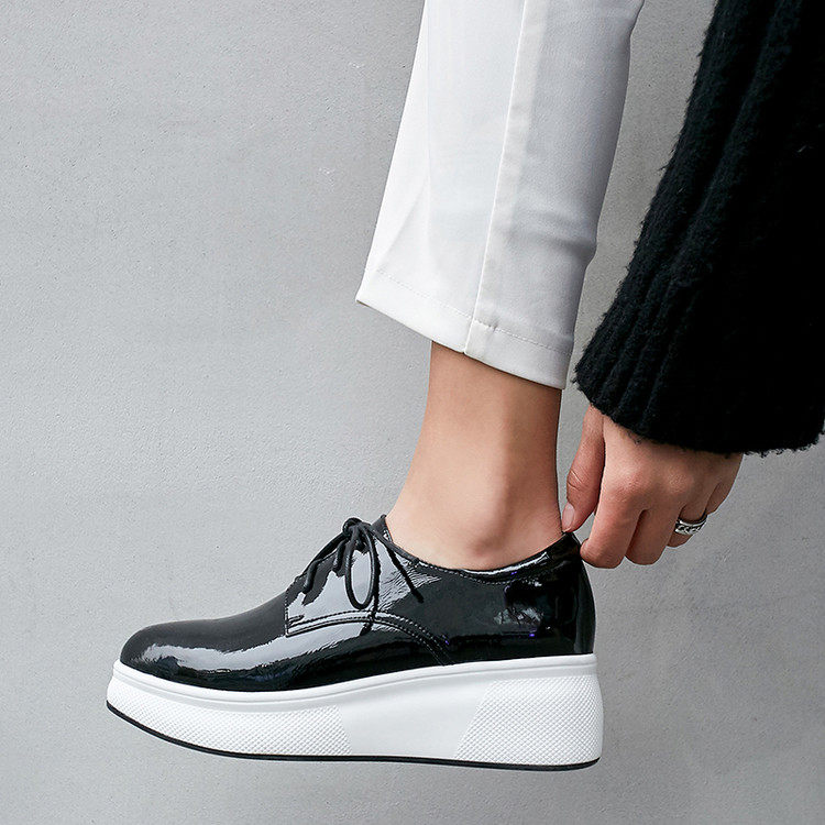 圆头平底聚氨酯胶粘工艺头层猪皮深口单鞋,淘宝优惠券,粉丝福利购,淘宝优惠卷