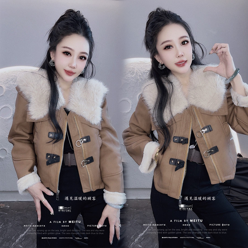 大毛领短外套女2025冬季新款欧货加绒加厚保暖时尚皮毛一体夹克潮 - 图0