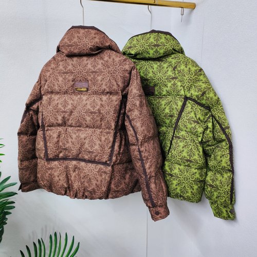 YF25B9902冬款扩版羽绒服时尚印花短款保暖耐脏领洋气女士百搭 - 图3