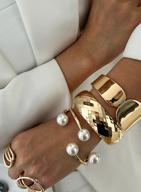复古跨境法式气质仿珍珠缠绕手环 欧美敲打纹路菱形光面开口手镯