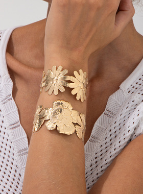 欧美Bracelet跨境复古气质拼接花瓣金属手镯 ins花朵开口手环饰品