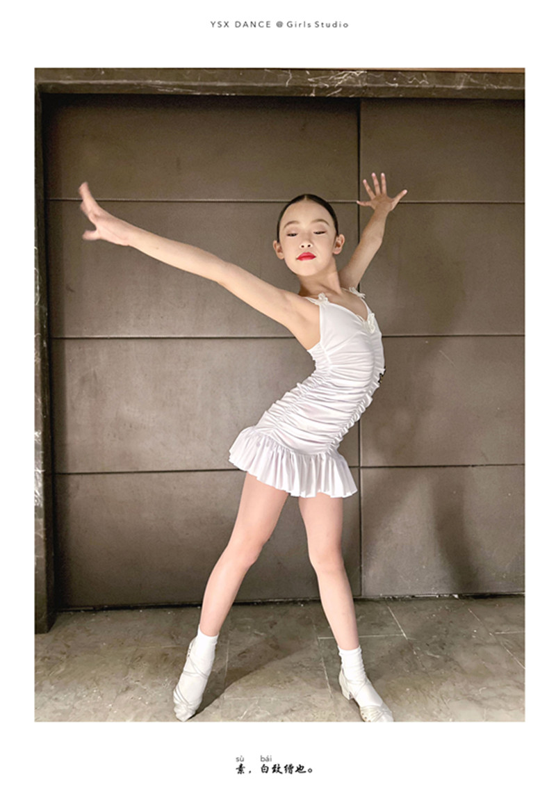 夏季新款儿童拉丁舞练功服女连体蝴蝶装饰练习套装白色简约演出服 - 图1