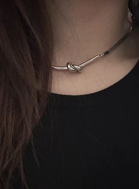 简约个性项链轻奢气质锁骨链