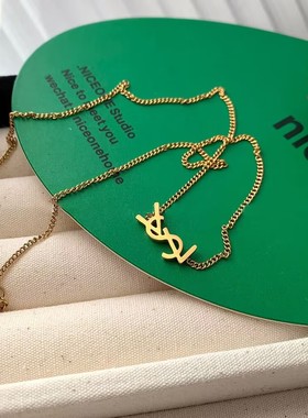 轻奢气质项链高端大气配饰