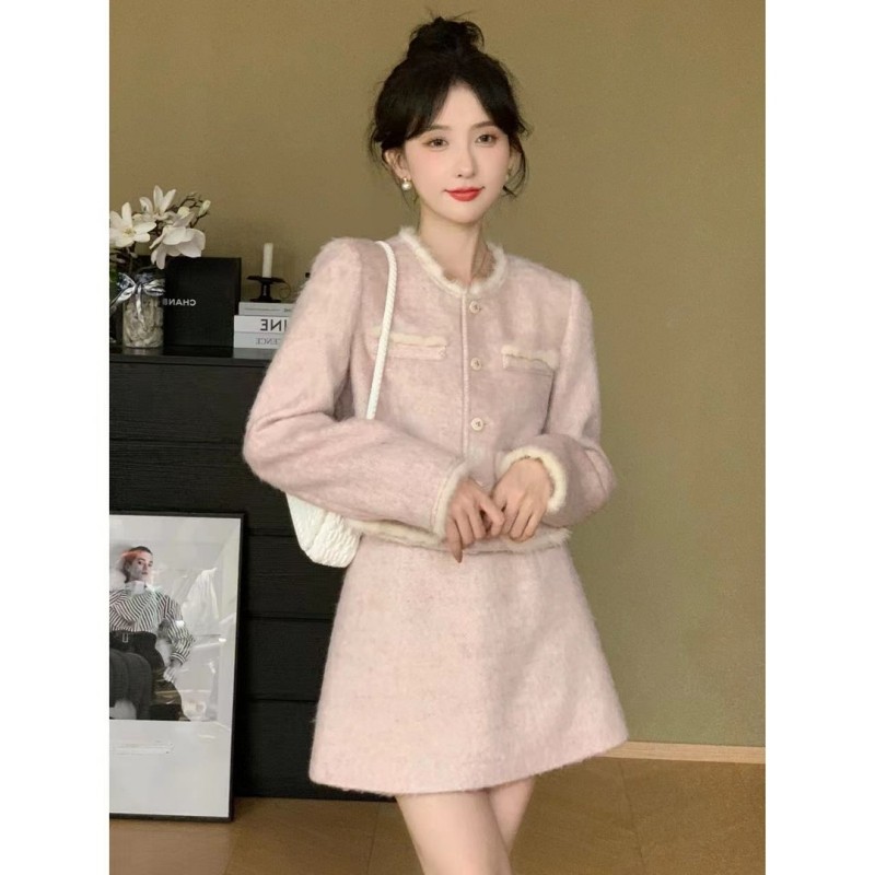 心动信号2025秋冬新款粉色小香风毛绒短外套上衣配半身裙套装女,淘宝优惠券,粉丝福利购,淘宝优惠卷