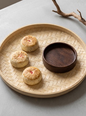 手工竹编簸箕晾晒食物摆盘