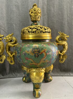 春节吉祥景泰蓝掐丝珐琅彩盘龙云海双龙耳象三足大薰炉摆件一对