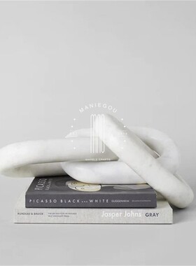 轻奢大理石创意链环摆件办公桌面