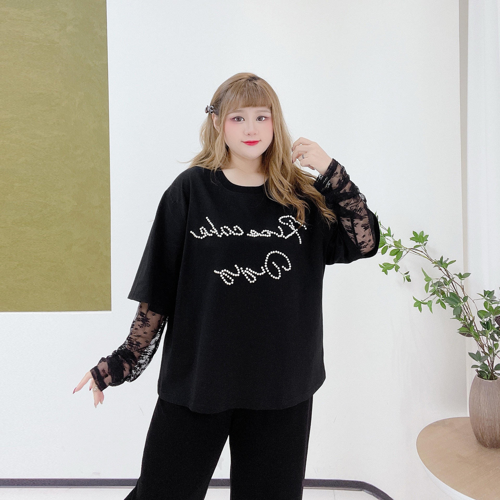 宽松休闲正肩重工钉珠假两件上衣胖莹莹大码女装秋季拼接蕾丝T恤,淘宝优惠券,粉丝福利购,淘宝优惠卷