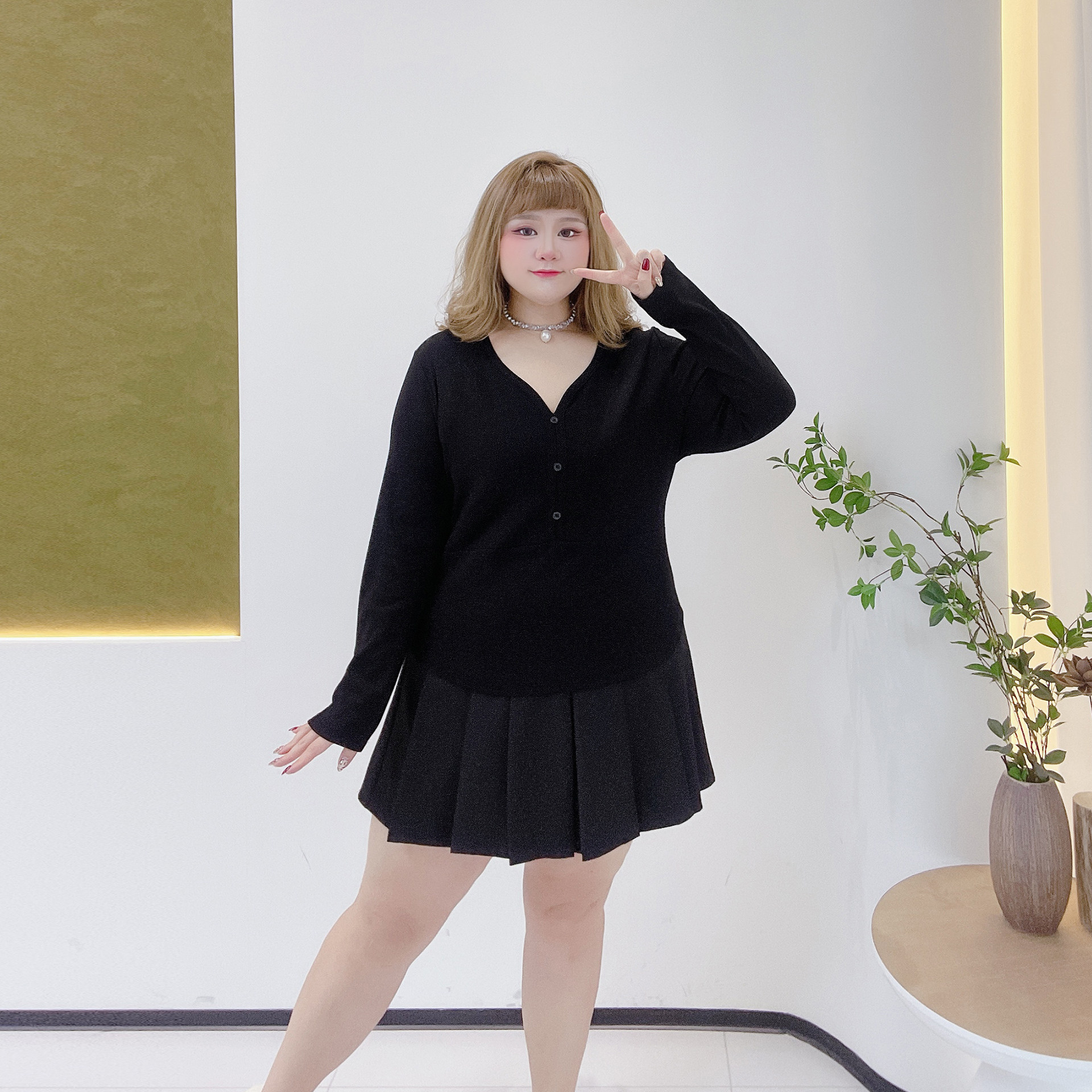 高腰遮肚学院纯色百褶半身裙胖莹莹大码女装秋季百搭显瘦黑色短裙,淘宝优惠券,粉丝福利购,淘宝优惠卷