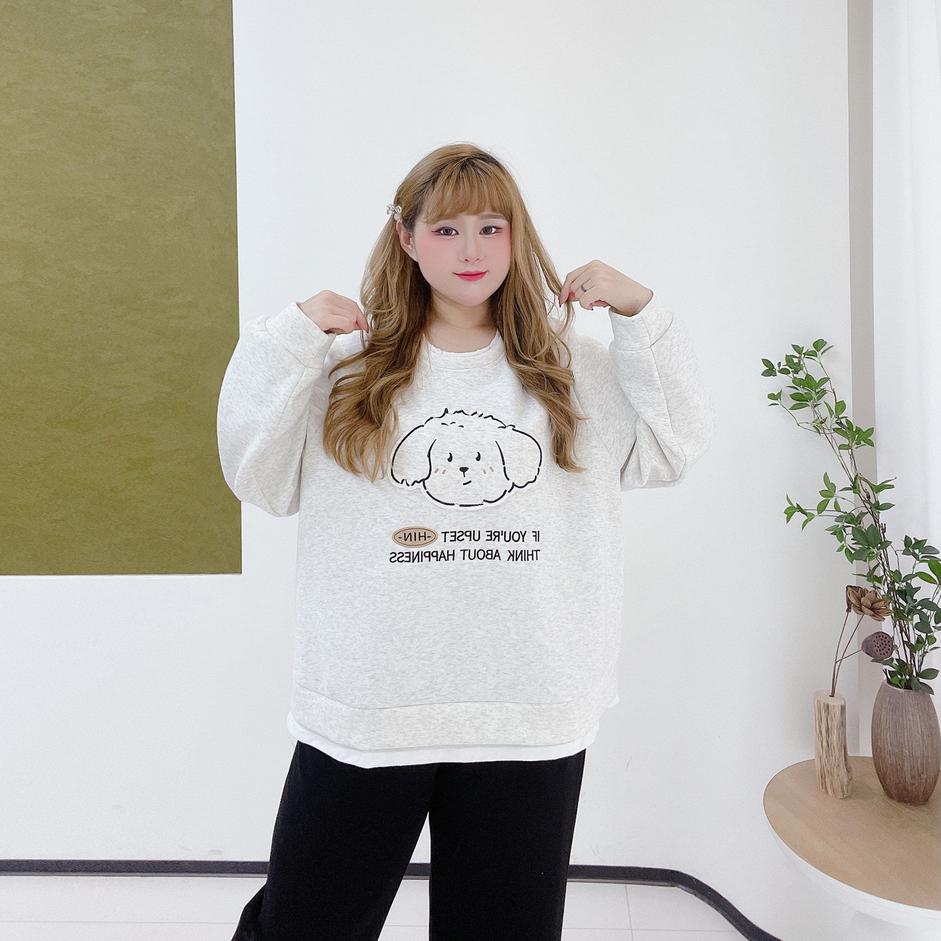 学院贴布刺绣加绒假两件胖莹莹大码女装秋冬撞色字母显瘦卡通卫衣,淘宝优惠券,粉丝福利购,淘宝优惠卷