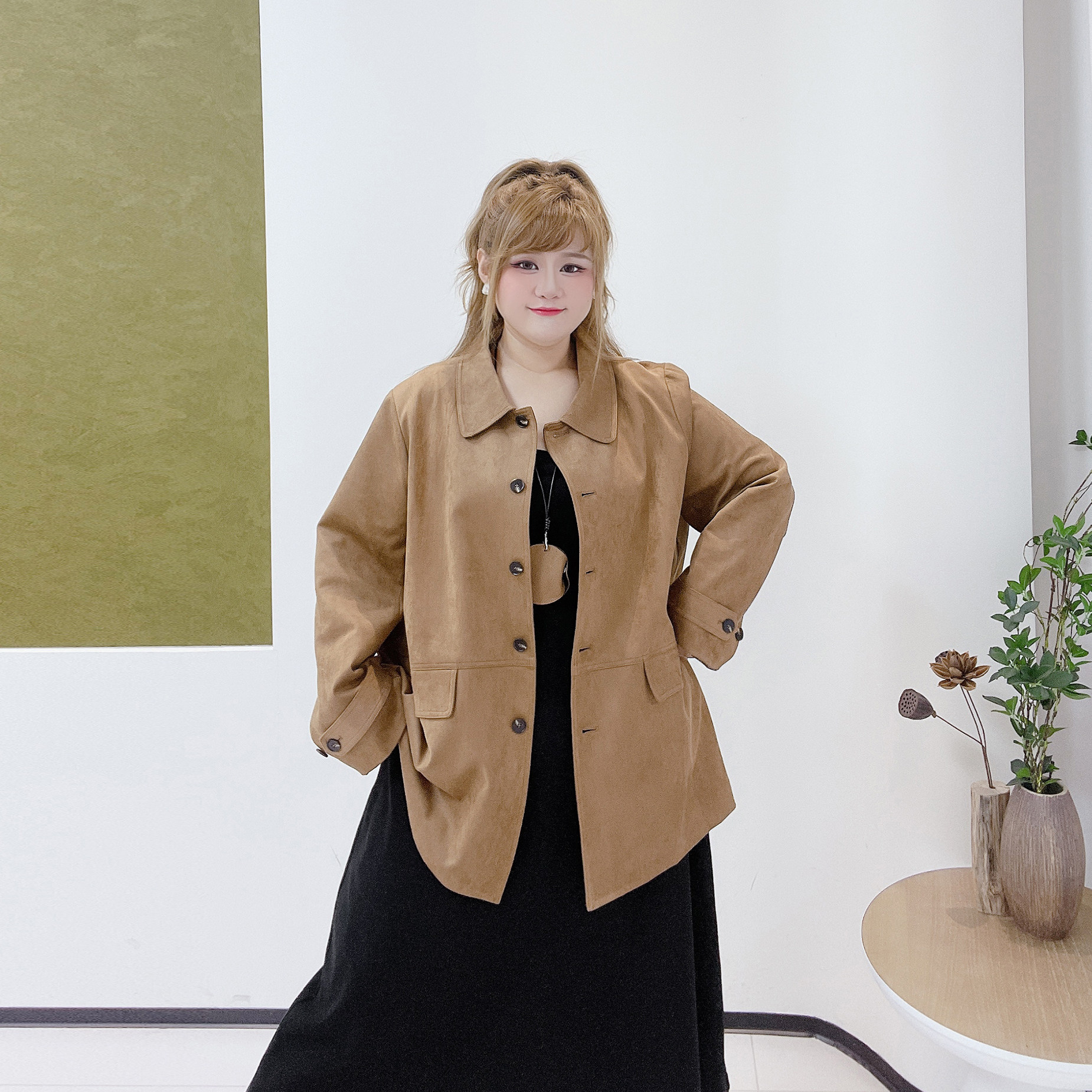 休闲风高级感短款风衣胖莹莹大码女装秋冬廓形中长款拼接格子外套,淘宝优惠券,粉丝福利购,淘宝优惠卷