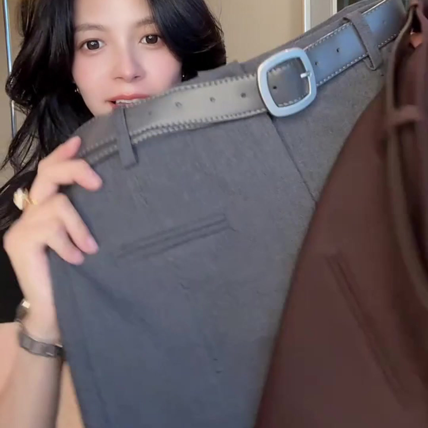 设计感咖棕色短裙女2025秋季流行新款高腰显瘦简约时尚气质半身裙,淘宝优惠券,粉丝福利购,淘宝优惠卷